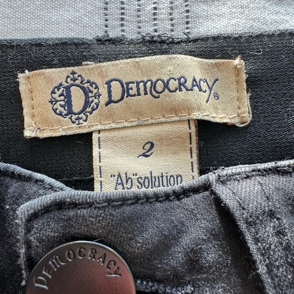 Democracy size 2 skinny jeans in washed black - Picture 2 of 5